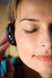 binuaral beats headphone-woman